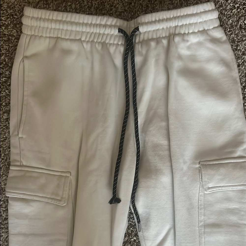 Men's PacSun Crème Cargo Jogger Pants - Picture 2 of 6